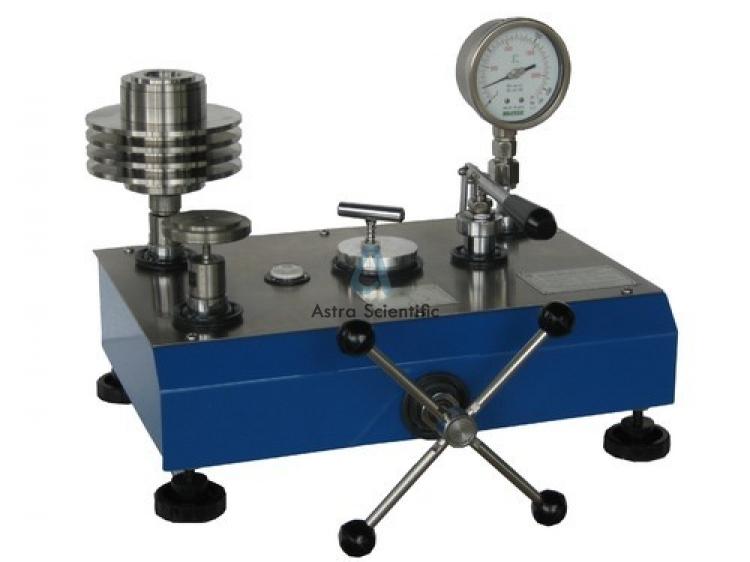 DEAD WEIGHT PRESSURE TESTER