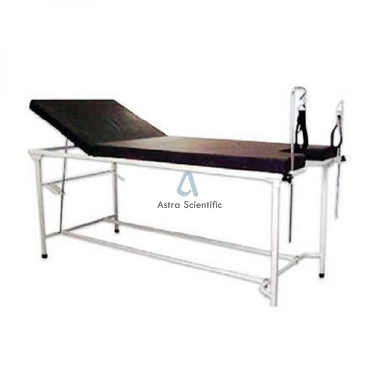 Examination Table Gynae